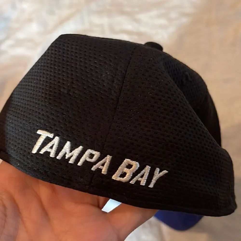 Tampa bay lightning Hat fitted small - medium - Picture 4 of 6